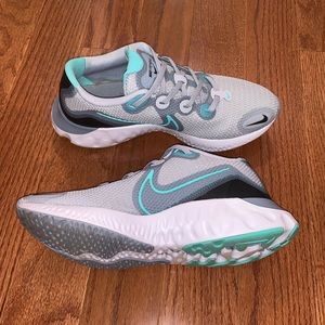 Nike Renew Sneakers